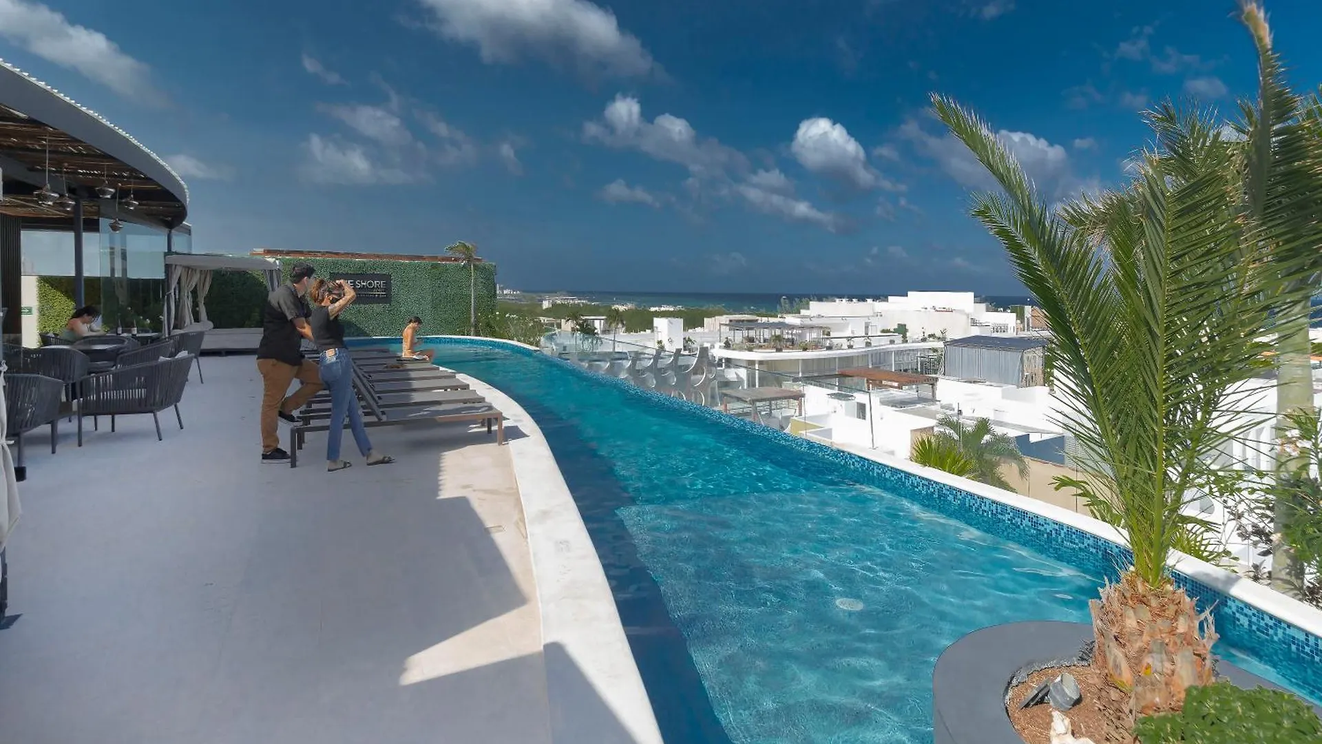 Luxurious & Attractive The Shore I Playa del Carmen Apartment